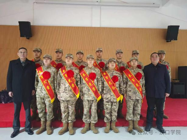校领导一行赴役前训练基地慰问2026年春季入伍学生